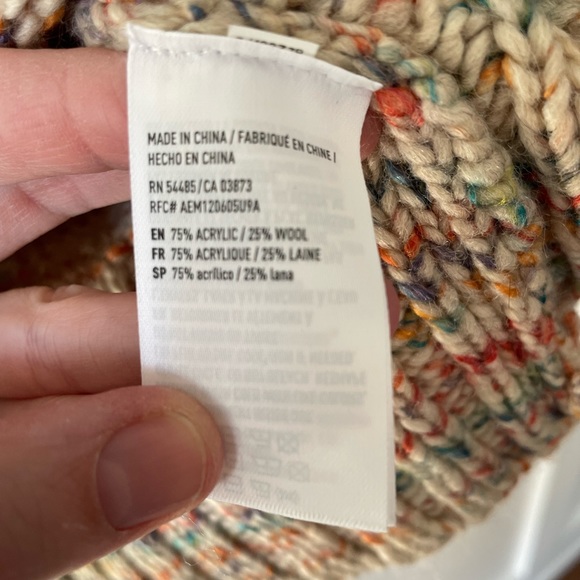 AMERICAN EAGLE • Cable Knit Rainbow Sweater • Size S - Picture 7 of 8